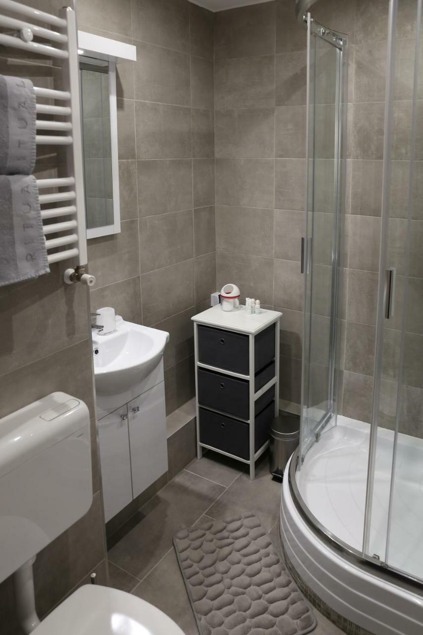 Aliz Apartman Miskolc Exterior photo